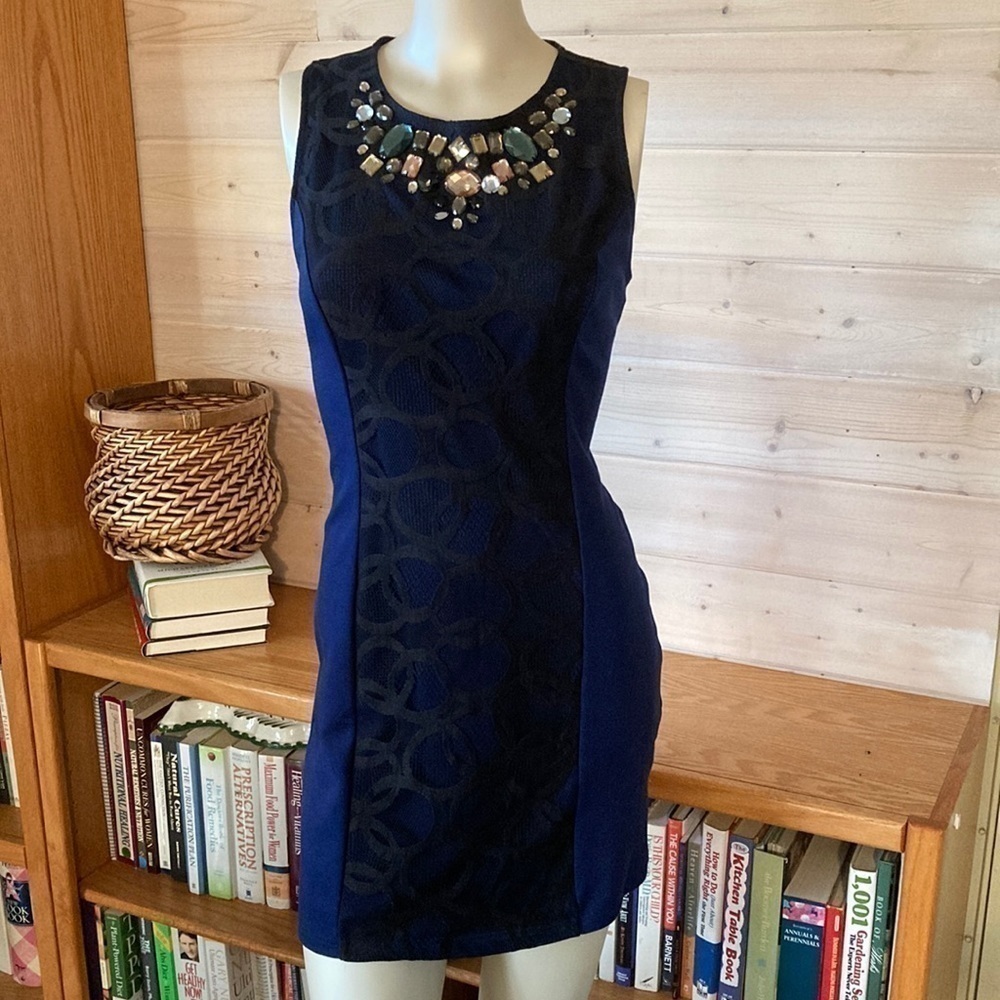 Twelve by Twelve Black on Blue Stretch Knit Mini Dress Size Large.